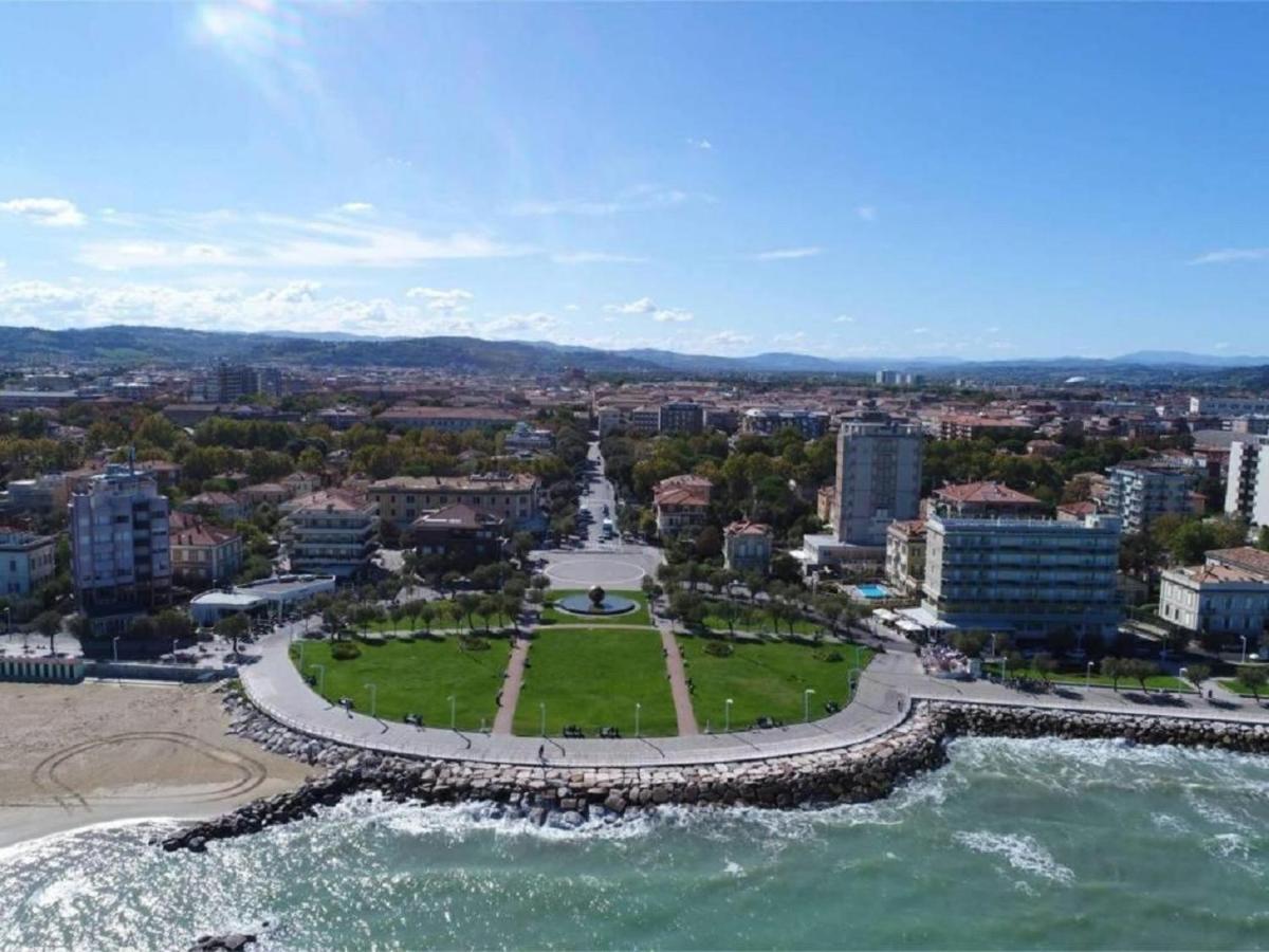 Casa Gramsci Luxury Apartment Πέζαρο Εξωτερικό φωτογραφία