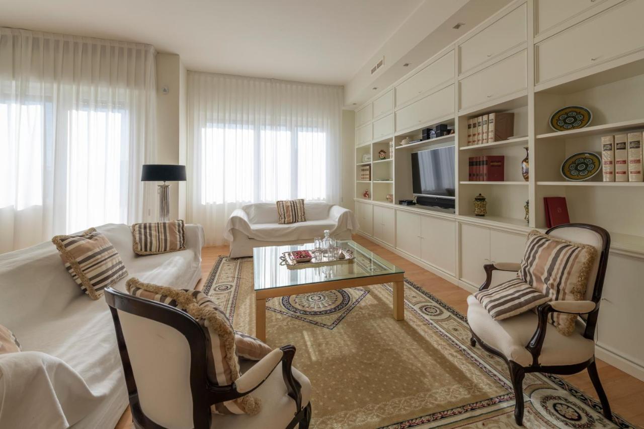 Casa Gramsci Luxury Apartment Πέζαρο Εξωτερικό φωτογραφία