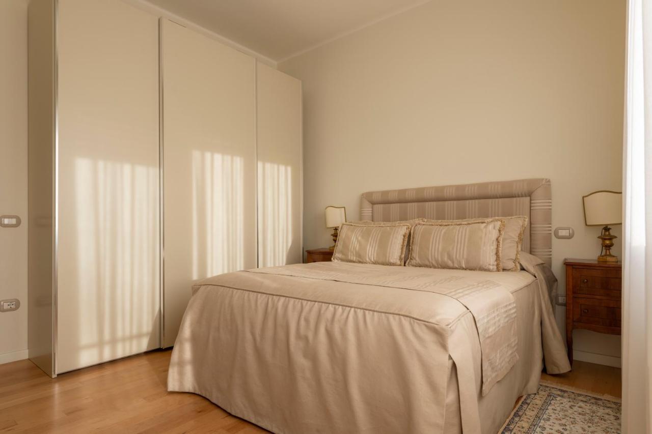 Casa Gramsci Luxury Apartment Πέζαρο Εξωτερικό φωτογραφία