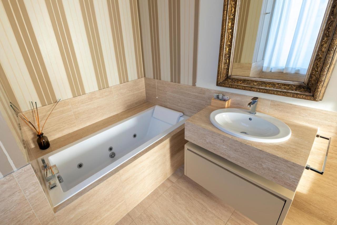 Casa Gramsci Luxury Apartment Πέζαρο Εξωτερικό φωτογραφία