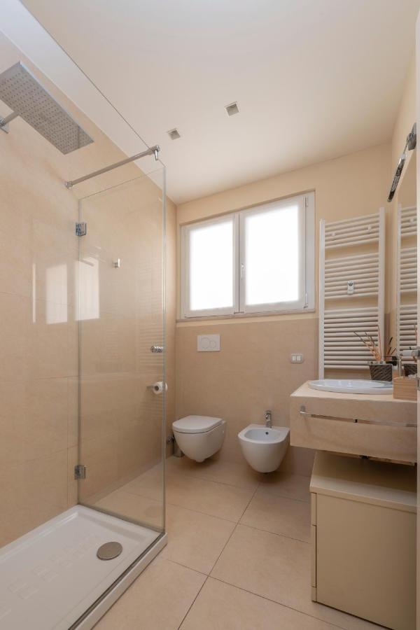 Casa Gramsci Luxury Apartment Πέζαρο Εξωτερικό φωτογραφία