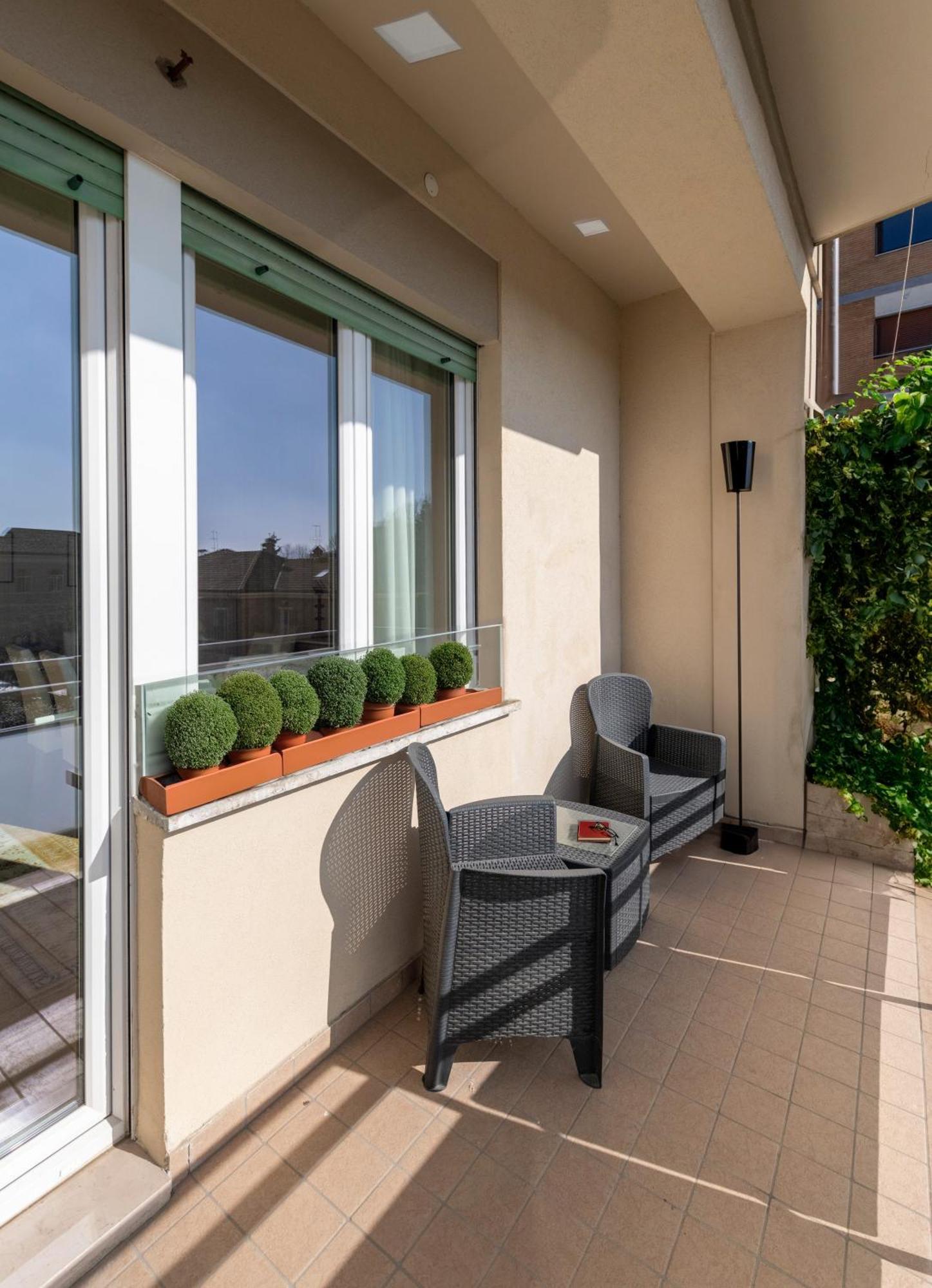Casa Gramsci Luxury Apartment Πέζαρο Εξωτερικό φωτογραφία